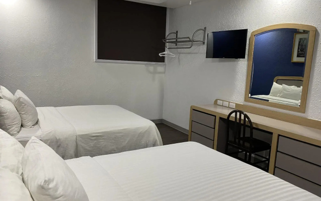 Hotel Menara