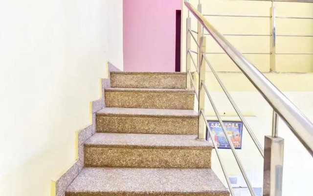 Hotel Amar Palace by OYO Rooms