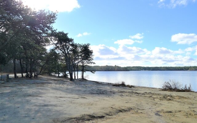 563 Pleasant Lake - 4 Bedroom House