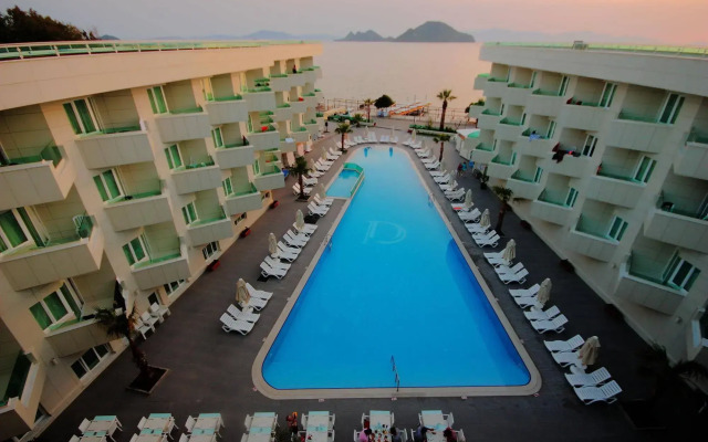 Dragut Point South Hotel