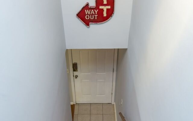 Nashville Chic | 10min from downtown!