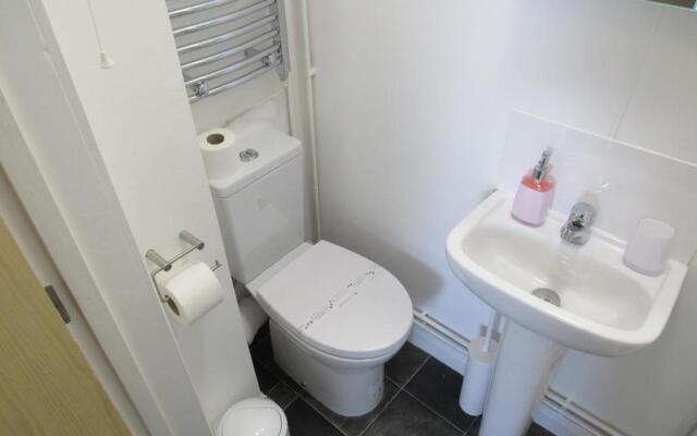 The Cambridge Suites -Tas Accommodations