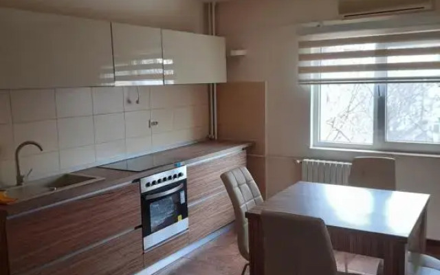 Apartament no. 8