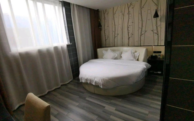 Qingmu Hotel (Jiangyan Renmin Middle Road Branch)