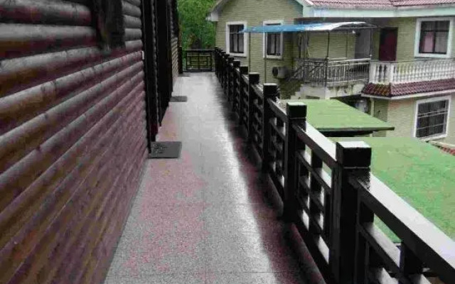 Shuimoting Xibiancheng Inn