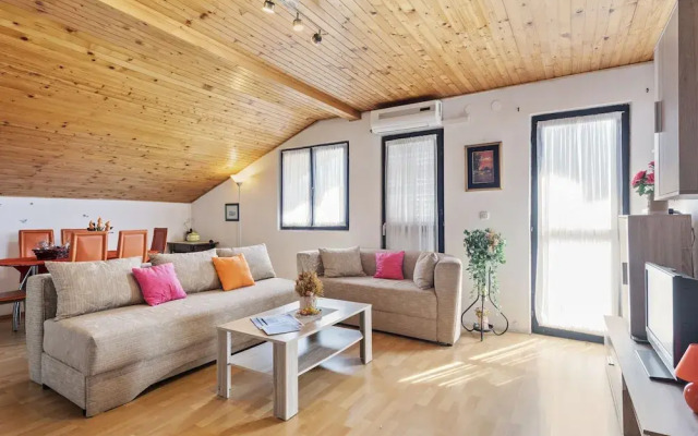 Simplistic Apartment in Vir With Barbecue