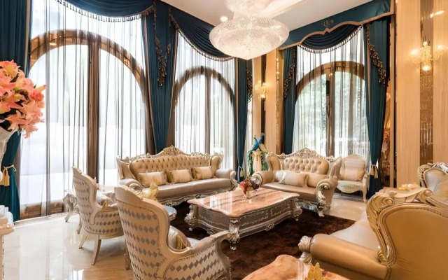 LK Grand Empire Pattaya