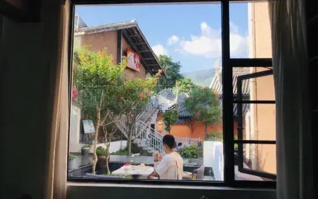 Xichang Yiwai Inn (Dashiban Community)