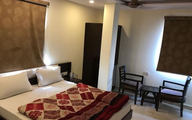 ADB Rooms Gaurav Guest House