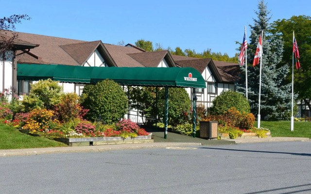 McIntosh Country Inn & Conference Centre in Canada