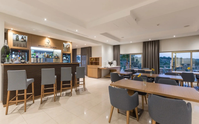 Caneiros Luxury House & Suites