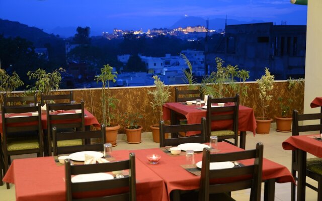 Hotel Sanobar