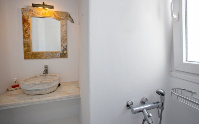 Studio Apartment in Tinos Chora