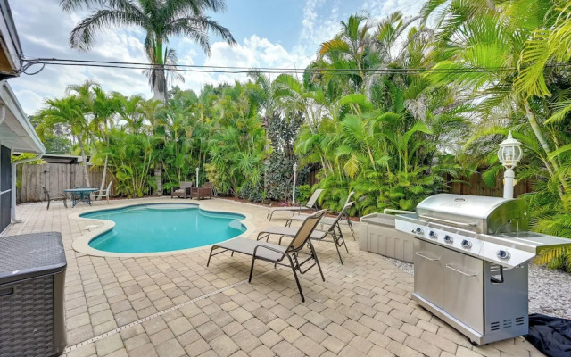 Pelican Nest, Tropical Naples Villa w/ Pool
