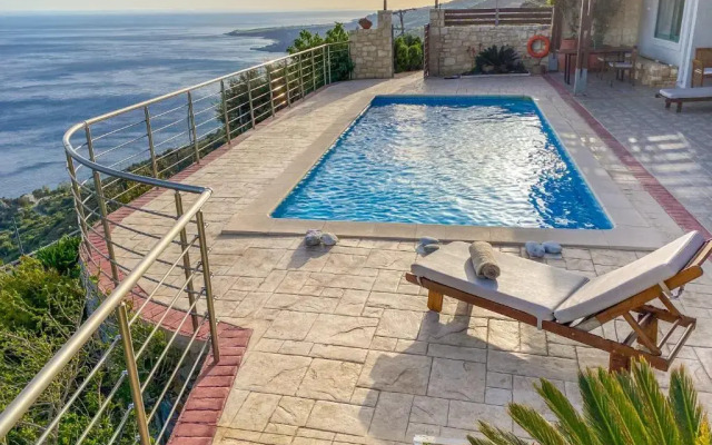 Maistros Villa