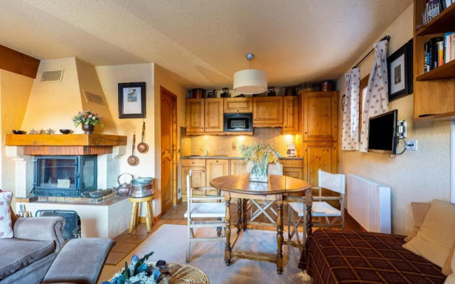 Cosy Apt for 4 in Courchevel