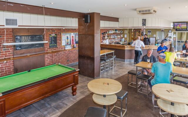 Merimbula Lakeview Hotel