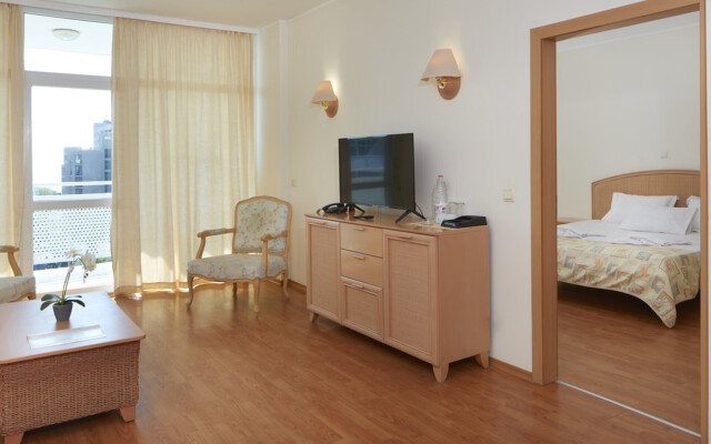 Grand Hotel Nirvana - Sunny Beach
