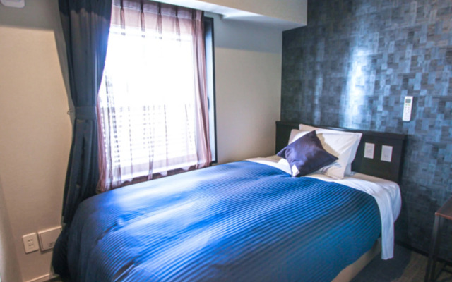 Hotel LiVEMAX Osaka Honmachi