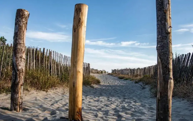 Nice studio with direct access to the sea