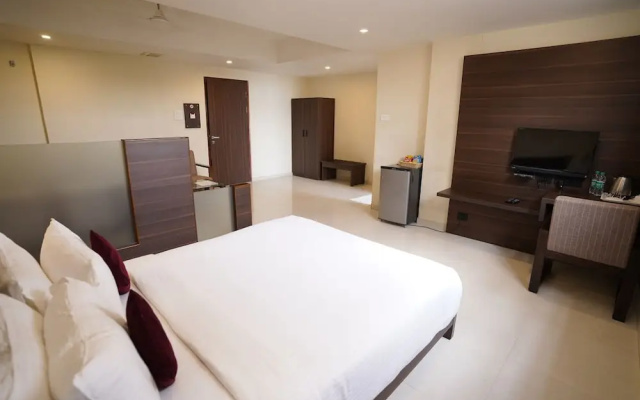 Metropolis Hotel