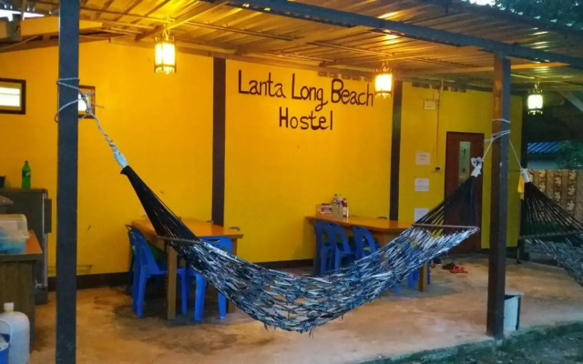 Lanta Long Beach Hostel