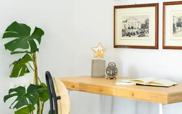 Sea City and Mountain View Apartment