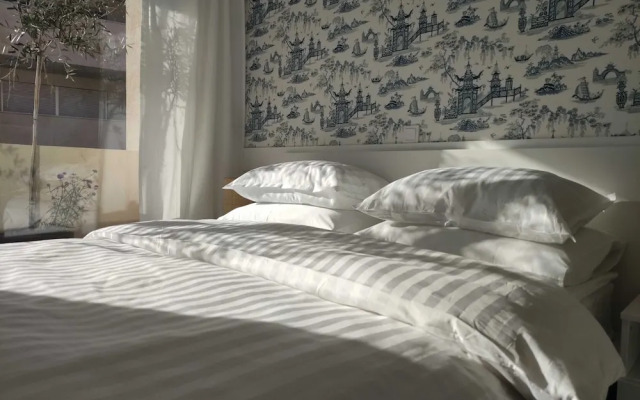 Salt Apartment