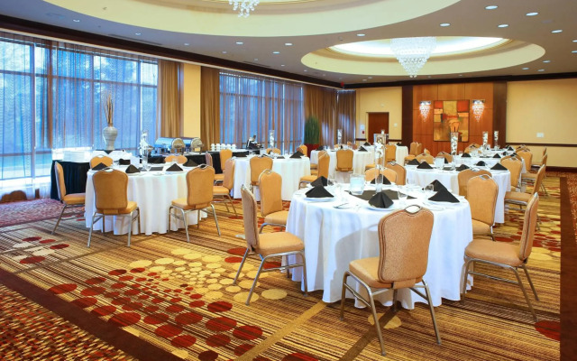 Courtyard by Marriott Hamilton