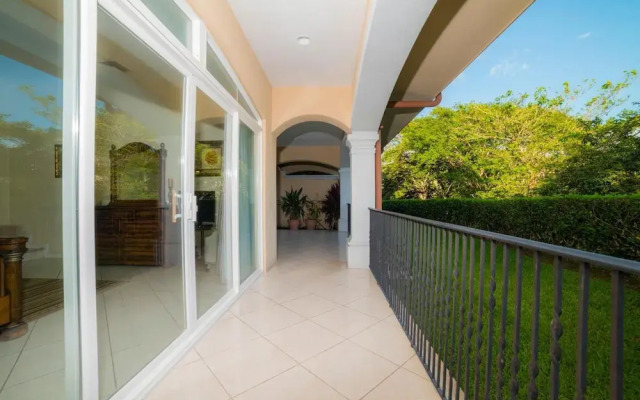 Colina 5E 2 bdr 2 Bath