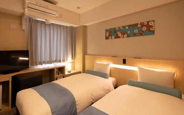 Shinsaibashi Higashi Crystal Hotel