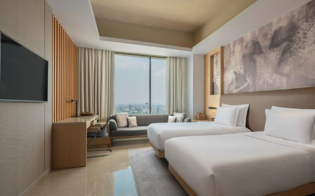 Alila Solo, Java
