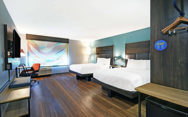 Tru by Hilton Grand Rapids Airport