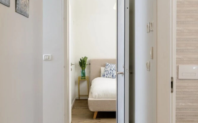Design & Veranda next to Mahane Yehuda Market by FeelHome