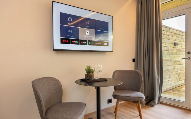 Stryn House Apartments & Hotel