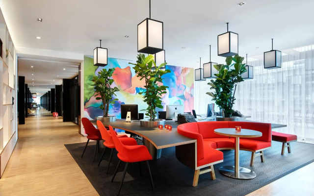citizenM Schiphol Airport