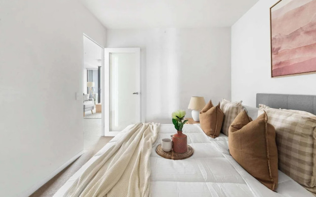 A Cozy 2BR Home Next to The Yarra River