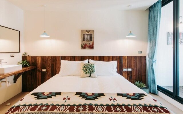 Chuanfanrock Haku Beach Days Inn