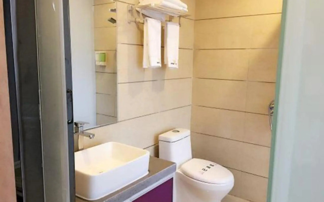Weisi Haoting Hotel