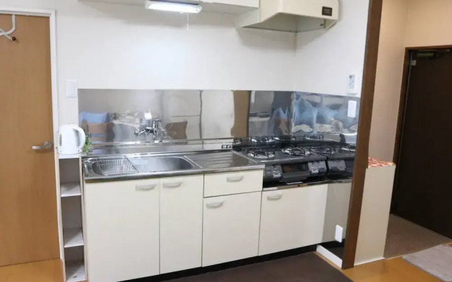 Sun Heights Horikawa 205