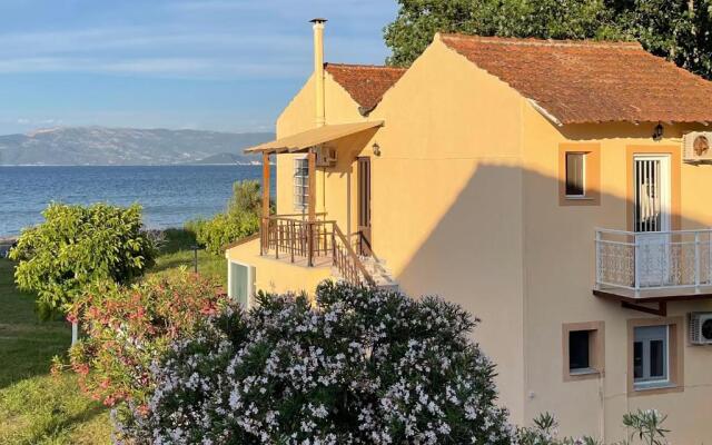 Sandy Beach Houses - Sea View