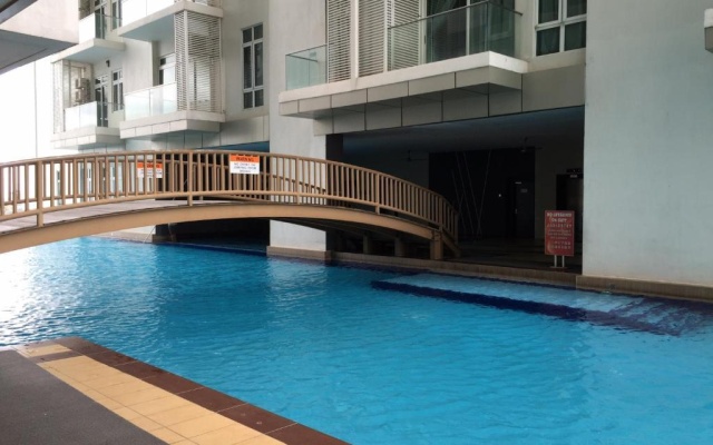 JB Shopping Mall Condo at D Esplanade – Pool – Johor Bahru