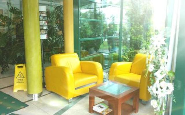 Hotel Neo