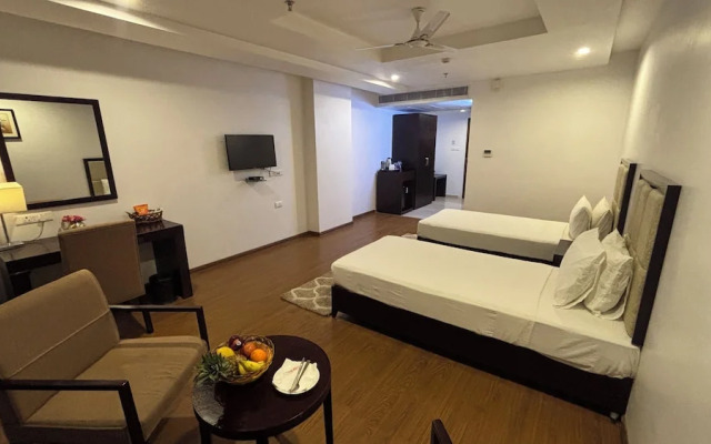 Triguna Clarks Inn