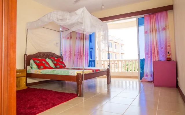 Safiri Kenya Home