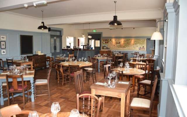 Bath Arms Hotel