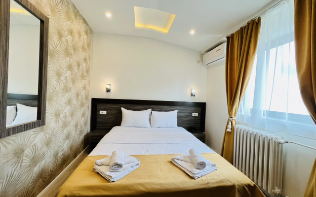 Side One Design Hotel