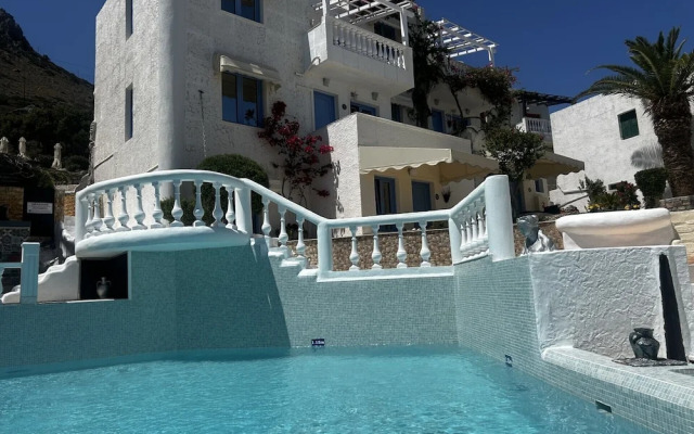 Private Standard Apartment Full View