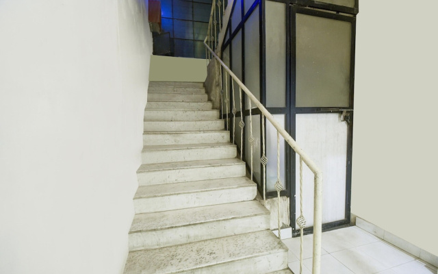 Townhouse Chandpole Metro Station 2