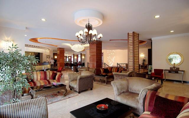 Grand Okan Hotel
